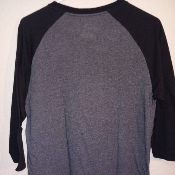 (#125) Men's Giants T-Shirt Size Medium - Picture 7 of 7